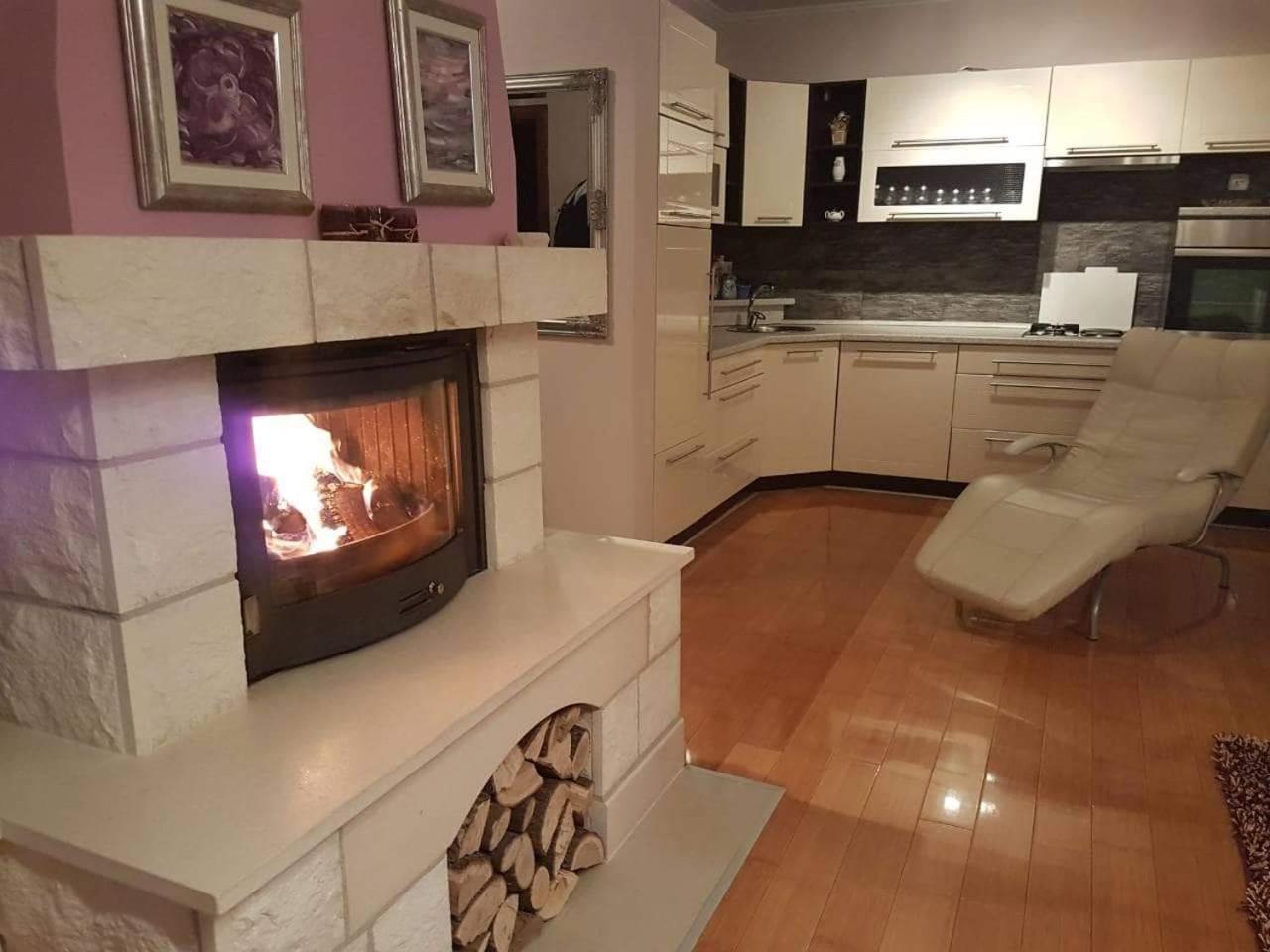 Apartman Lana 弗拉西克 外观 照片